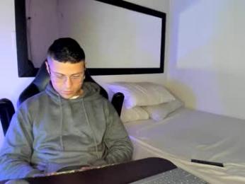 maxi_mux1 webcam model stream image