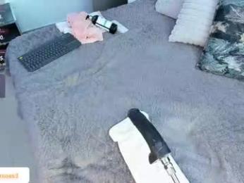 angiee_roses webcam model stream image