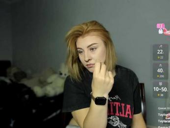 KissyKristy webcam model stream image