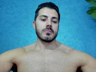 Cutler Q webcam model stream image