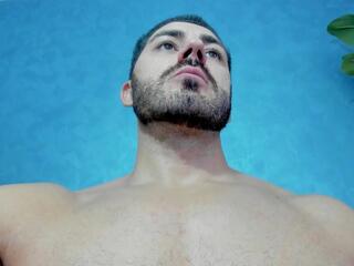 Cutler Q webcam model stream image