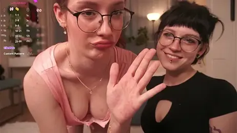 TeaseDealer webcam model stream image