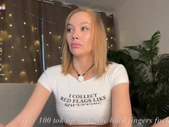 bestie_online webcam model stream image