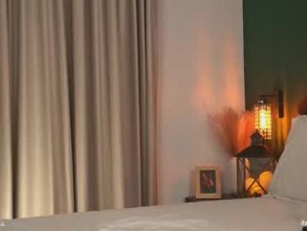 alyonaqueen_ webcam model stream image