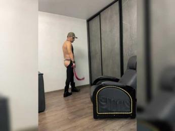 DOMINIC333 webcam model stream image