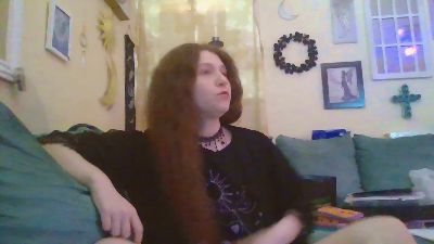 QueenCrimson webcam model stream image