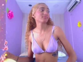 charlotte_love10 webcam model stream image