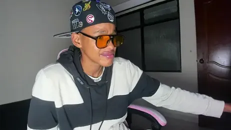 jordan_mm420 webcam model stream image