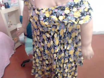 leonela webcam bongacams model stream image