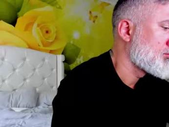 blowmyxxl webcam model stream image