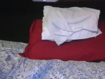 average_girl222 webcam chaturbate model stream image