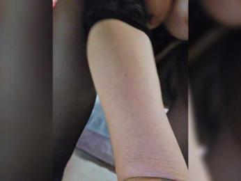 Koks69Skvirt webcam bongacams model stream image