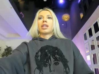 lisaakira webcam model stream image