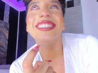 ellis-brown webcam model stream image