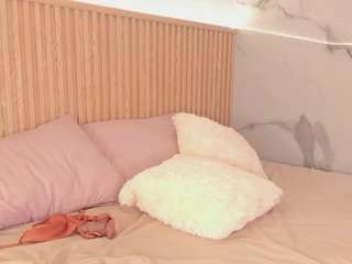 cosmic-brunette webcam model stream image