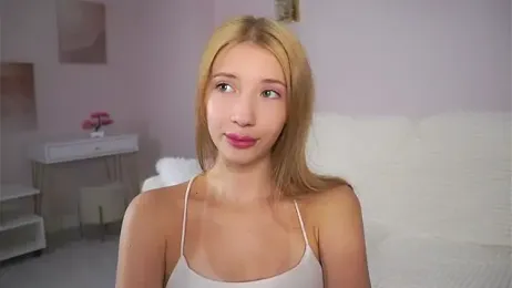 SunnivaCovil webcam model stream image