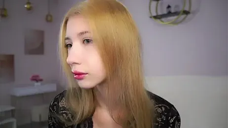 SunnivaCovil webcam stripchat model stream image