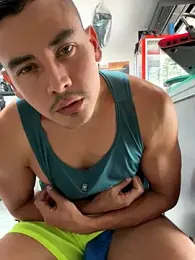 Paul22cm- webcam model stream image