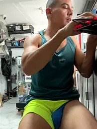 Paul22cm- webcam model stream image