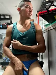 Paul22cm- webcam model stream image