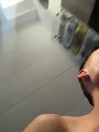 TyroneeDE webcam model stream image