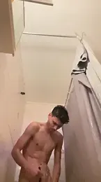 TyroneeDE webcam stripchat model stream image