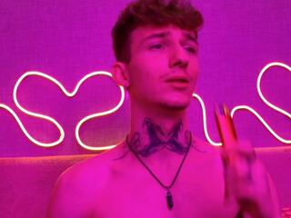 Marvin Irving webcam model stream image