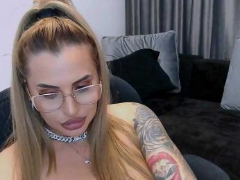 lovelyblondyx webcam model stream image