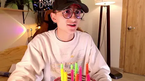 Sr_evann webcam model stream image