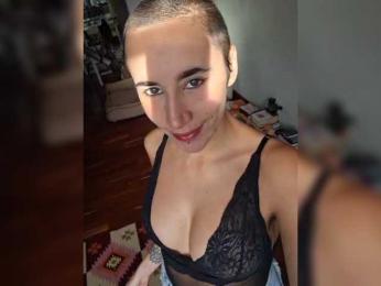 AntoniaDilune webcam model stream image