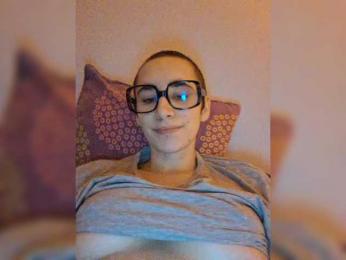 AntoniaDilune webcam model stream image