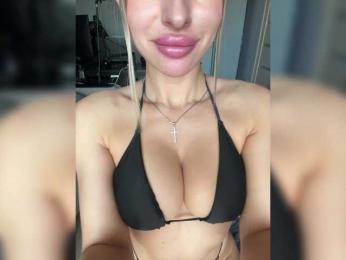 BonnieMur webcam bongacams model stream image