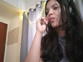 Bombonzin webcam model stream image