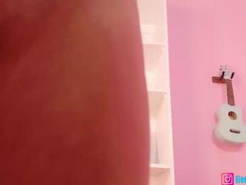 little_effy18_ webcam model stream image