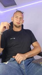 damon_baker0 webcam model stream image