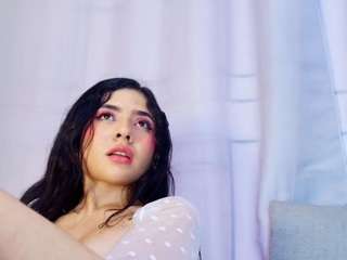 adaara-johnson webcam model stream image