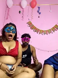 Wlid_HotCouple webcam model stream image