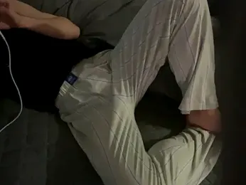 __kim webcam model stream image