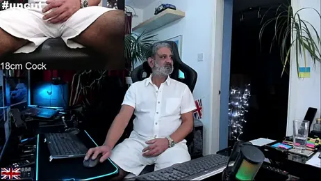 OnlineBossUK webcam model stream image