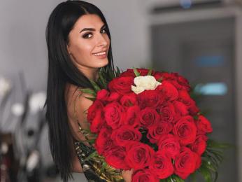 ZenoviaNoir webcam model stream image