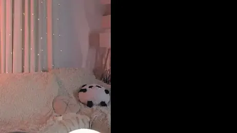 Tattitude_ webcam model stream image