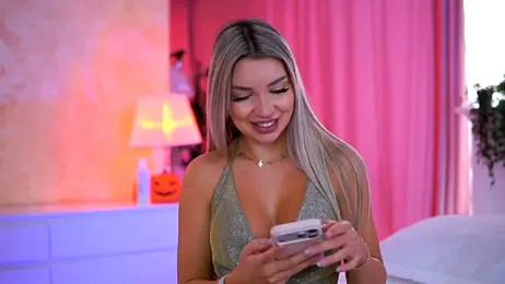 ArtTeasee webcam model stream image