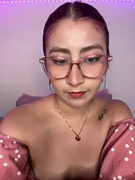 saramooon webcam stripchat model stream image