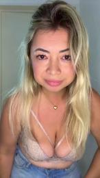 Lolyoz webcam cam4 model stream image