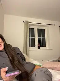 naughtybella05 webcam model stream image