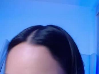 zoe_kravitx webcam model stream image