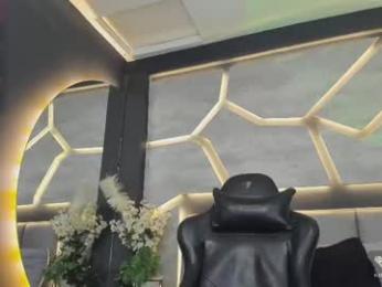 tomsloan_ webcam model stream image