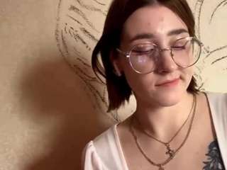 ayakogeathers webcam camsoda model stream image