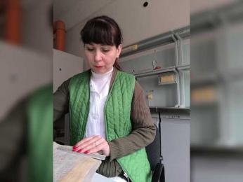 caroliiine webcam model stream image