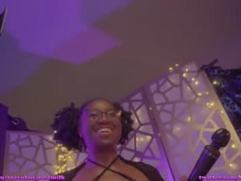 succubus_rosemilk webcam model stream image